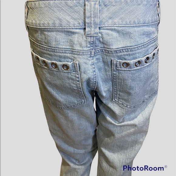 Michael Kors Decorative Rivets Capri Cropped Very Light Wash Jeans Size 6 VGC - Picture 5 of 7